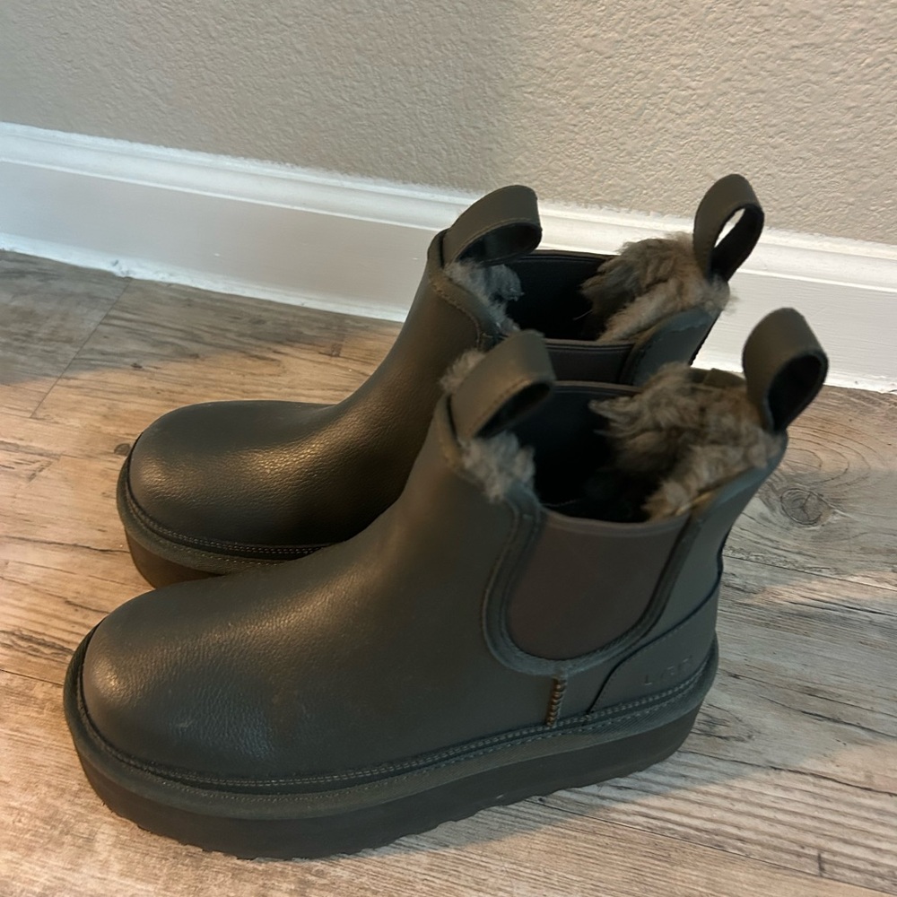 UGG Women’s Neumel Platform Boots